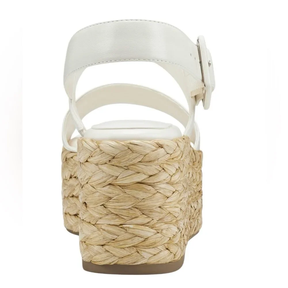 NWT MARC FISHER LTD PATRYCE‎ PLATFORM WEDGE SANDAL IN IVORY BRAND NEW IN BOX